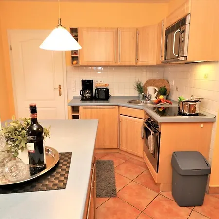 Achtern Hafen App 04 アパート *